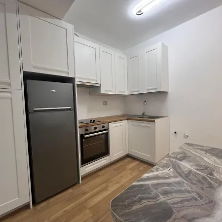 Lana Studio Apartment *